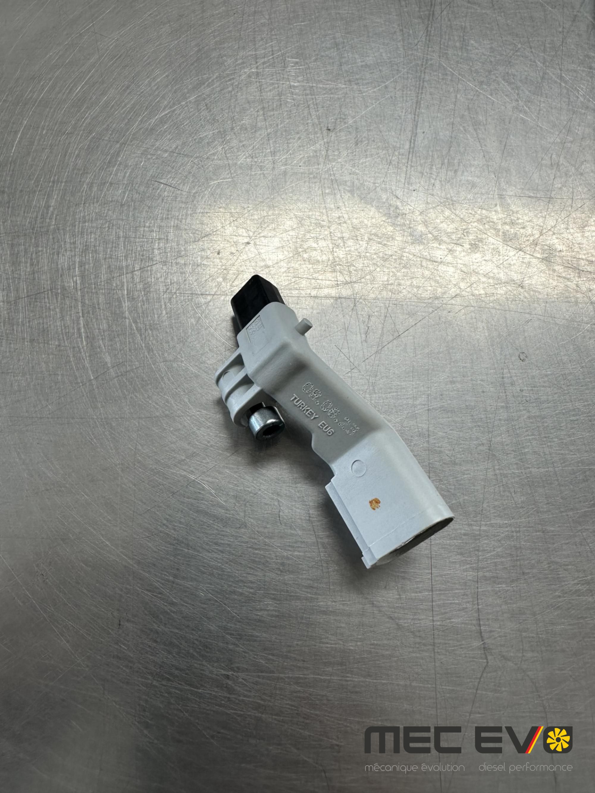 ENGINE SPEED SENSOR CBEA/CJAA/CKRA
