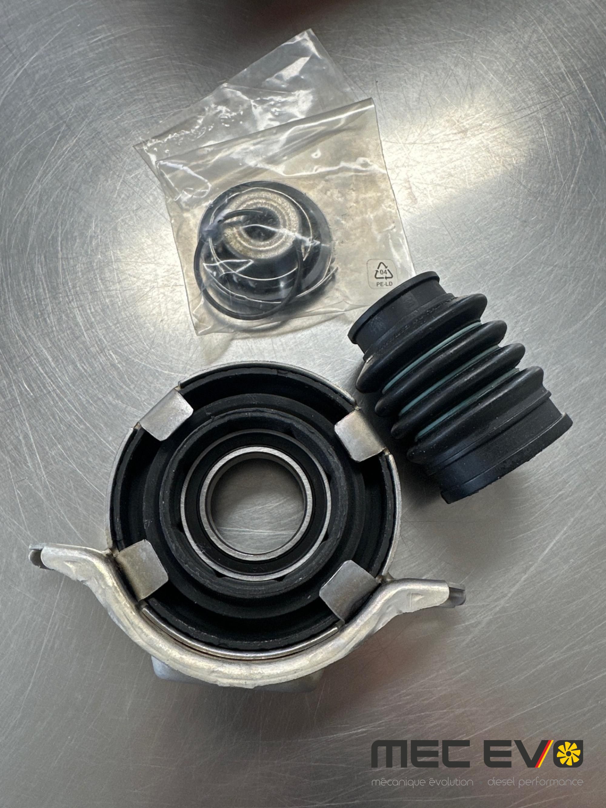 DRIVESHAFT CENTER SUPPORT BEARING TOUAREG 2011-2016