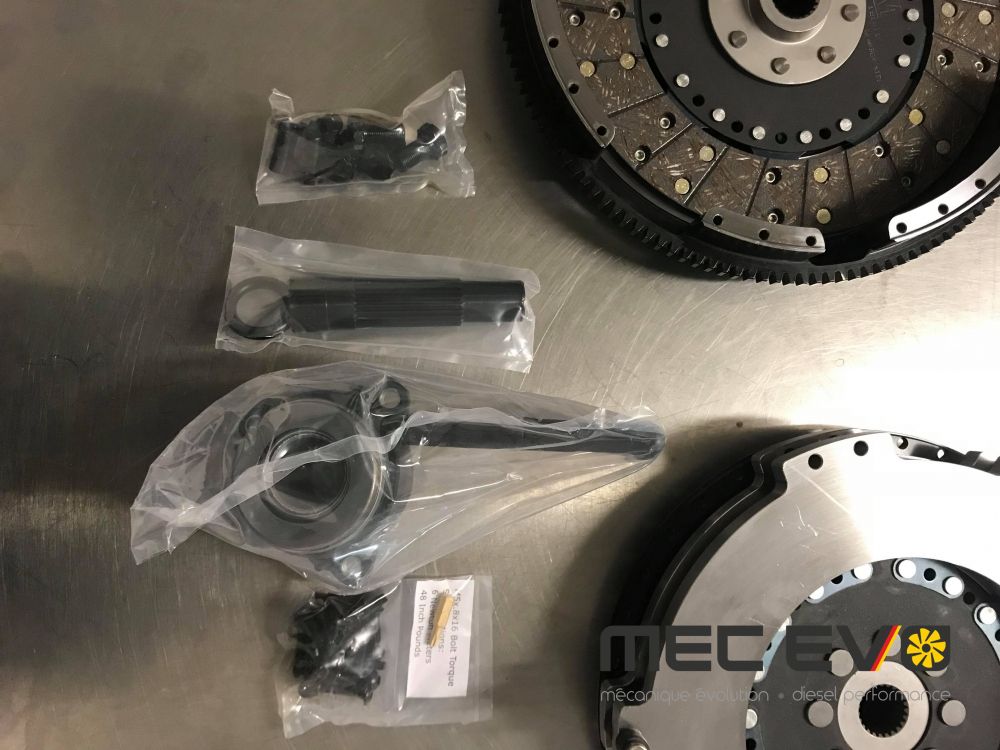 DKM Clutch Twin Disk Kit 240 mm 6 Speed VR6/R32 Engine 10 Bolt Crank Pattern