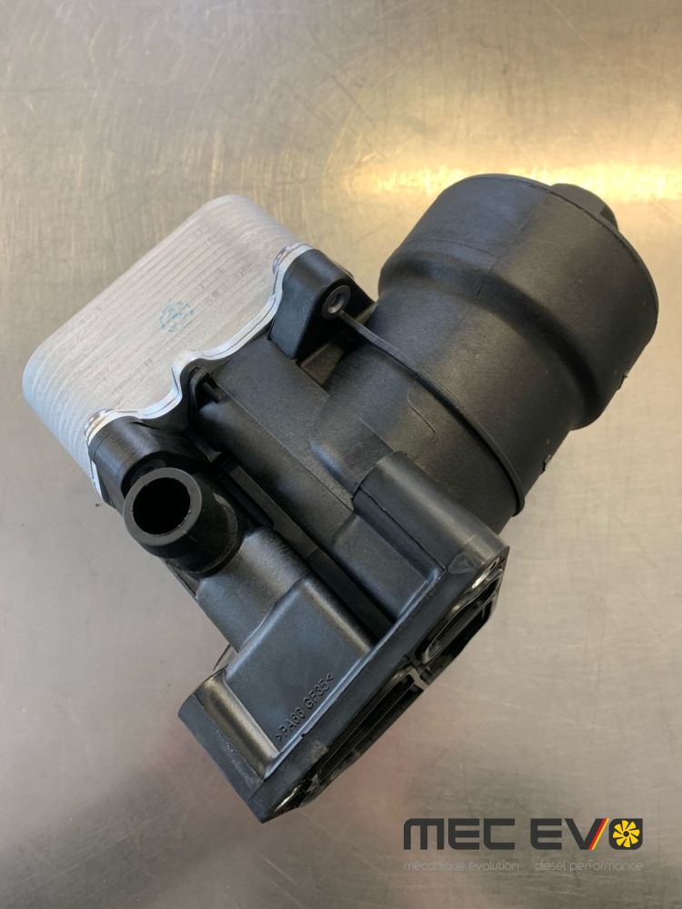 PASSAT CKRA OIL COOLER