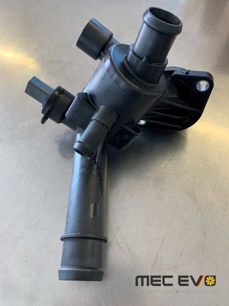 PASSAT TDI CKRA THERMOSTAT HOUSING 